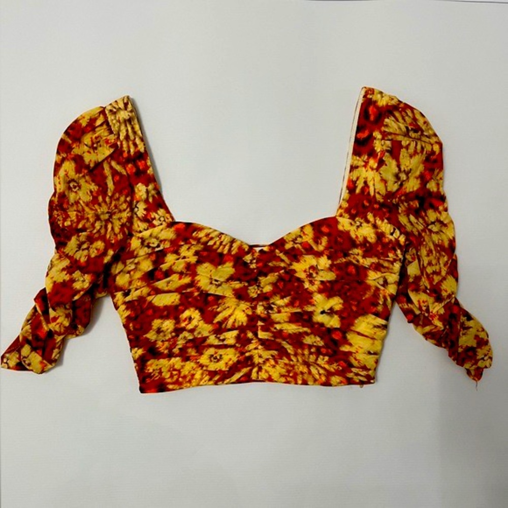 Zara crop top blouse with sweetheart neckline NWOT